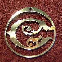 Kettenanhänger mit Monogramm